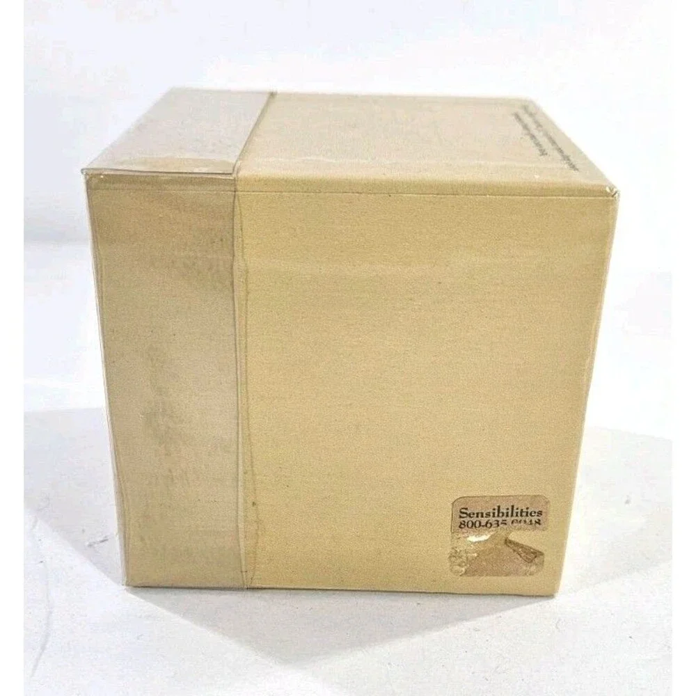 The Bee Man Candle Co.100% Pure Bees Wax Traditional Pillar Burns 40 hrs 3x3" - Picture 4 of 10